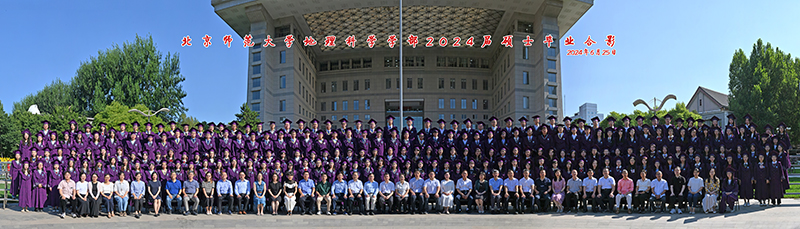 2024届硕士合影.jpg