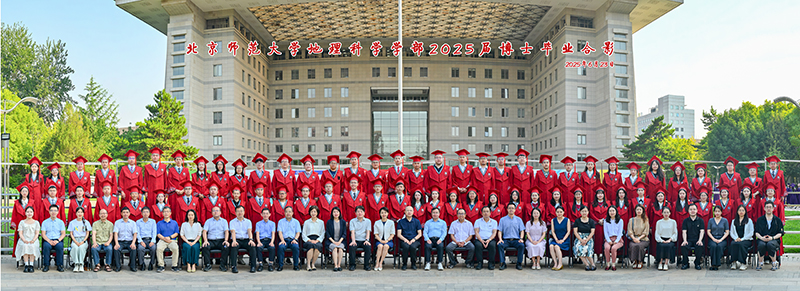 博士毕业生合影.jpg