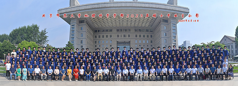 23届大合影-硕士毕业生.jpg